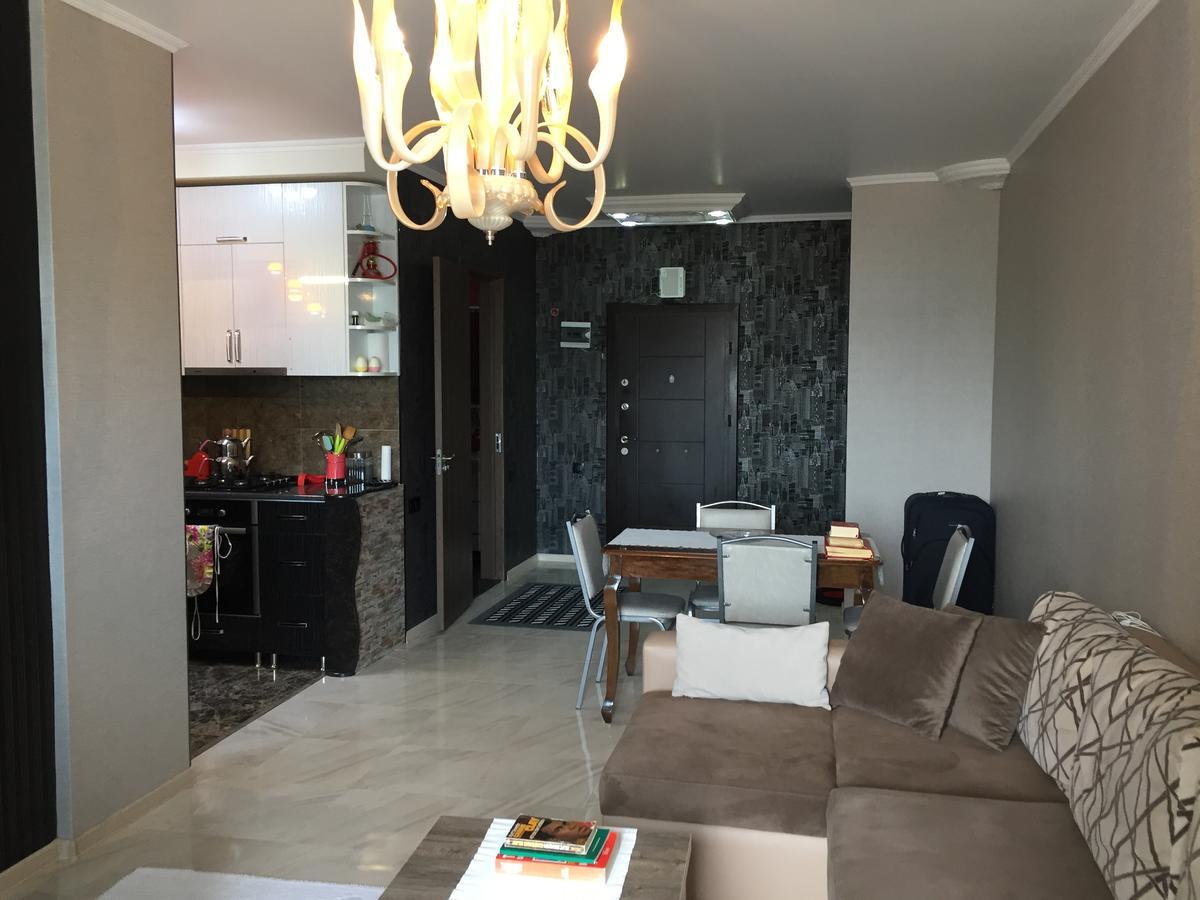 Apartment In Yalchin Star Residence Μπατούμι Εξωτερικό φωτογραφία